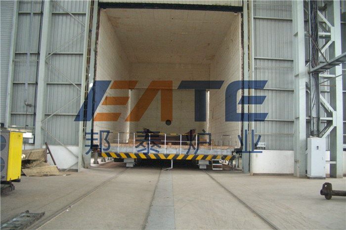 大型燃?xì)馄揭茽t門臺車爐